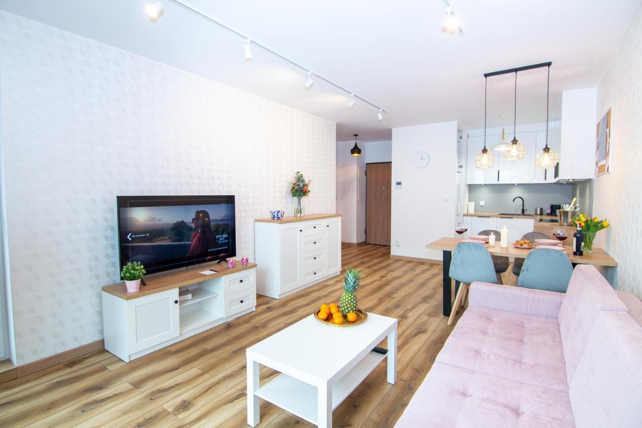 Maya'S Flats & Resorts 48 - Szafarnia กดัญสก์ ภายนอก รูปภาพ